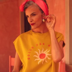 Sisters Department Hei Sole Print T-Shirt><noscript><img width=
