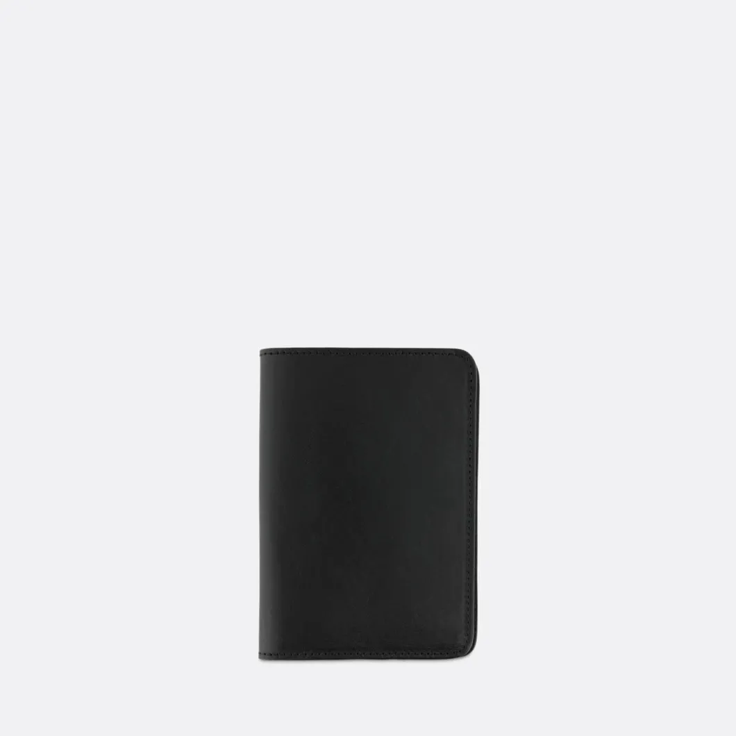 Escuyer Passport Cover>Man Wallets