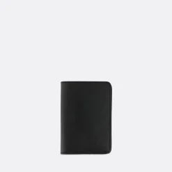 Escuyer Passport Cover>Woman Wallets