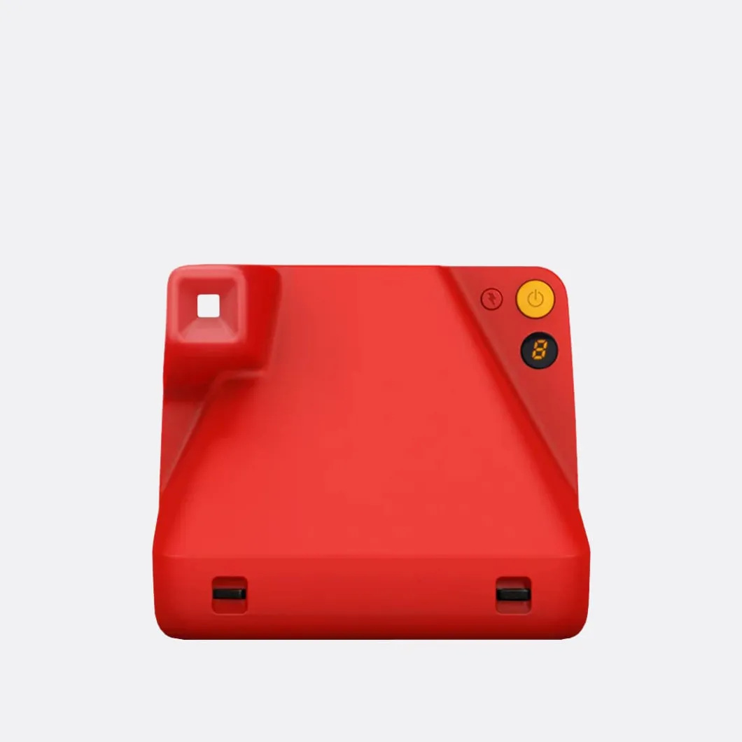 Athena Polaroid Now>Man Tech