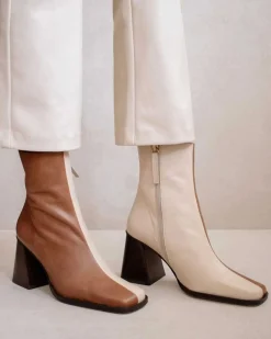 Alohas South Bicolor Boots><noscript><img width=