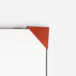 Fine & Candy Triangle Bookmarker>Man Stationery